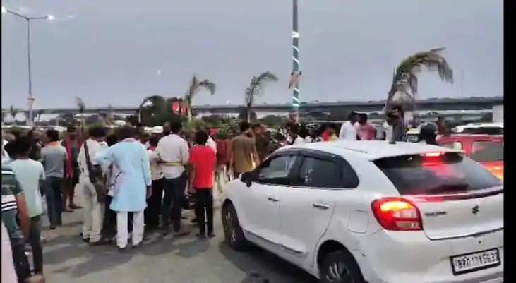 Patna marine drive - पटना मरीन ड्राइव पर तेज रफ्तार का कहर, Patna marine drive - पटना मरीन ड्राइव पर तेज रफ्तार का कहर,
