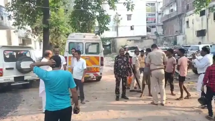 Patna Crime - पटना में अपराधियों ने बुजुर्ग को मारी गोली, बा Patna Crime - पटना में अपराधियों ने बुजुर्ग को मारी गोली, बा