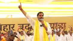 Bihar Politics - लालू जी का अपराध पर बात करना, जंगल में शेर के शाकाहारी होने की बात करने जैसा है, बिगड़ती कानून-व्यवस्था के सवाल पर  PK ने  कसा तंज