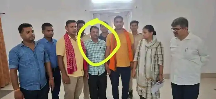 Bihar Bribe News - नगर निगम के लिपिक को 60 हजार रिश्वत लेते Bihar Bribe News - नगर निगम के लिपिक को 60 हजार रिश्वत लेते