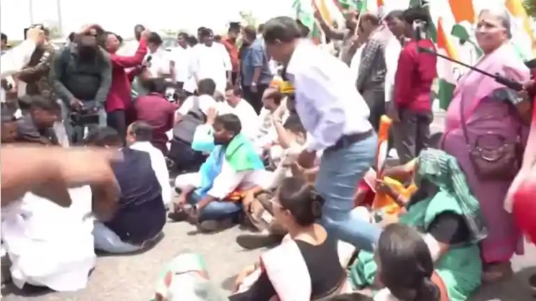 झारखंड में राज्यसभा चुनाव पर रार : परिमल नाथवानी के नामांकन पर बवाल, सलमान खुर्शीद को रोकने पर कांग्रेस का भारी हंगामा