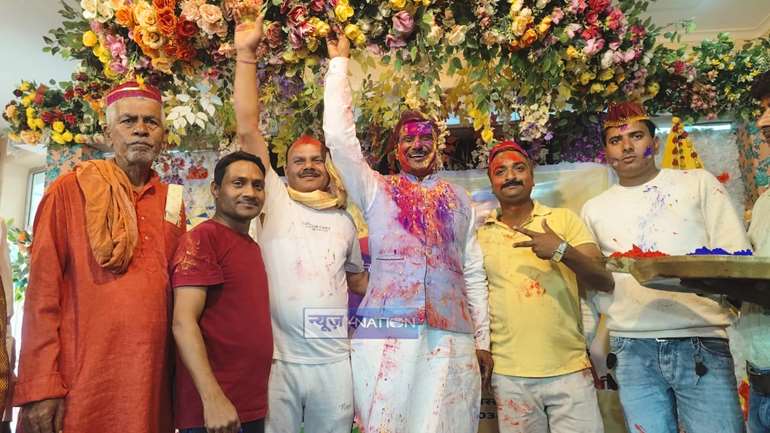 Holi Festival 2025 : शिवहर में राधाकांत गुप्ता के होली मिलन समारोह की रही धूम, रंग-गुलाल और होली गीतों के साथ मचा धमाल