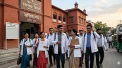 बिहार के सरकारी अस्पतालों में डॉक्टरों की भारी तैनाती! स्वास्थ्य विभाग ने जारी की 131 चिकित्सकों की सूची, अब सुधरेगी जिलों की सेहत