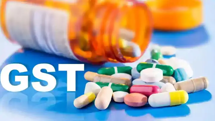 GST में राहत: कैंसर दवाओं और नमकीन पर कर की दरों में भारी कम GST में राहत: कैंसर दवाओं और नमकीन पर कर की दरों में भारी कम