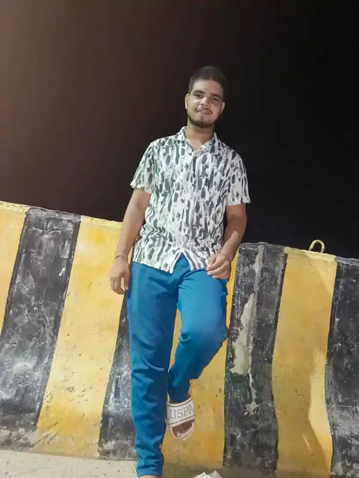 कोचिंग से लौट रहे इंटर छात्र की ट्रेन से कटकर मौत, परिवार मे कोचिंग से लौट रहे इंटर छात्र की ट्रेन से कटकर मौत, परिवार मे