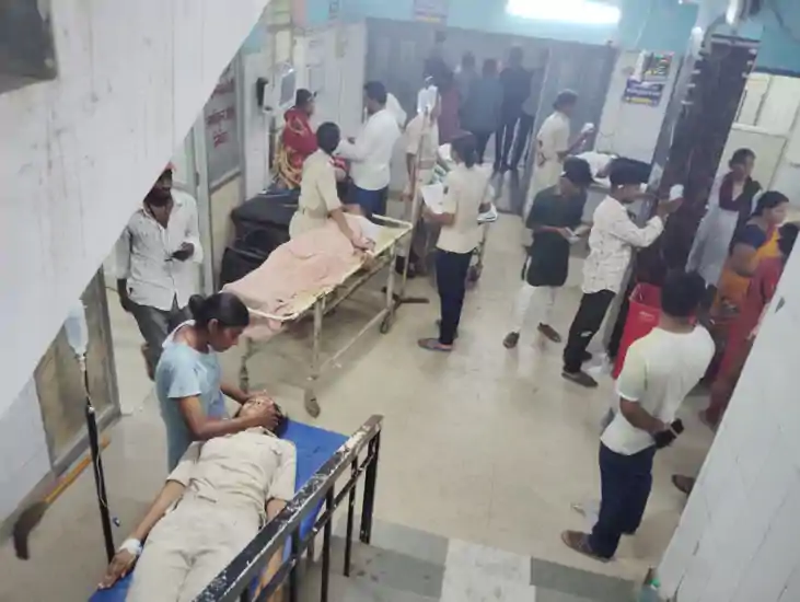 ट्रेनिंग के दौरान डेढ़ दर्जन महिला होमगार्ड की बिगड़ी तबीयत, ट्रेनिंग के दौरान डेढ़ दर्जन महिला होमगार्ड की बिगड़ी तबीयत,