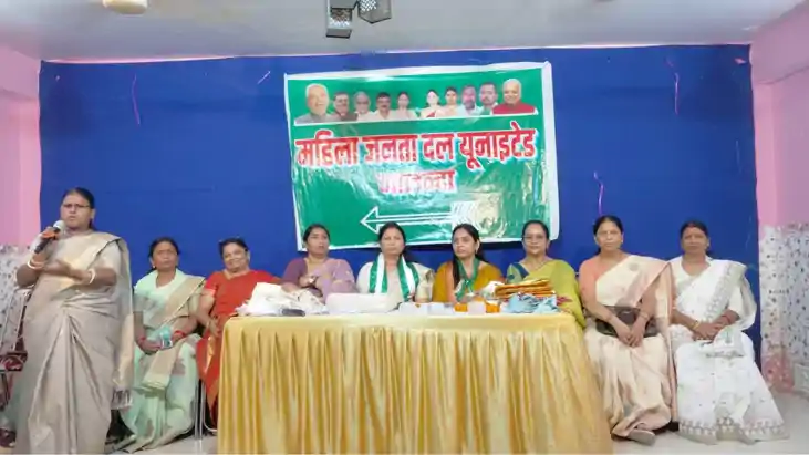'नीतीश मॉडल' से बदली महिलाओं की तकदीर, नौकरियों और निकायों म