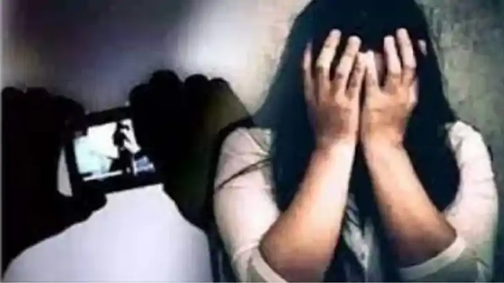 Bihar News : जिम संचालक पर युवती ने अश्लील मैसेज और पोर्न वी