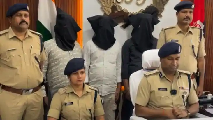 Bihar Crime : खगड़िया पुलिस ने मिनी गन फैक्ट्री का किया पर्दा