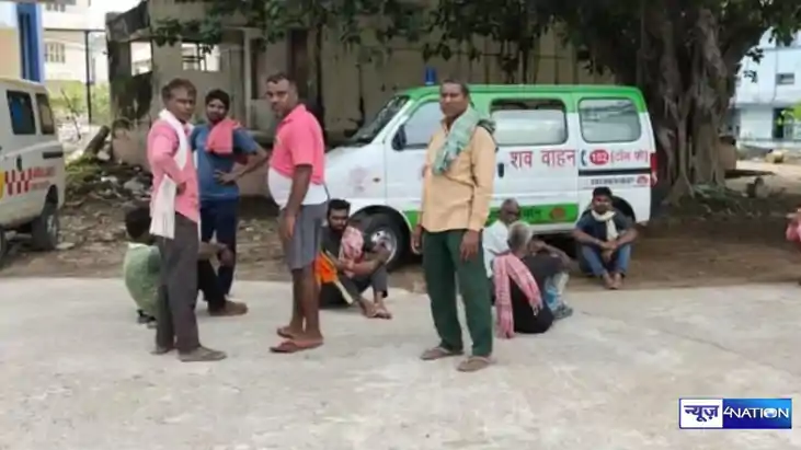 Bihar Crime: दहेज के दरिंदों ने ली विवाहिता की जान, शादी के Bihar Crime: दहेज के दरिंदों ने ली विवाहिता की जान, शादी के