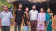 BPSC EXAM : 70वीं BPSC में परचम लहराने वाली मौसमी कुमारी से मिलने पहुंचे खान सर, जमीन पर बैठकर खाया खाना, दिया प्रेरणादायक संदेश