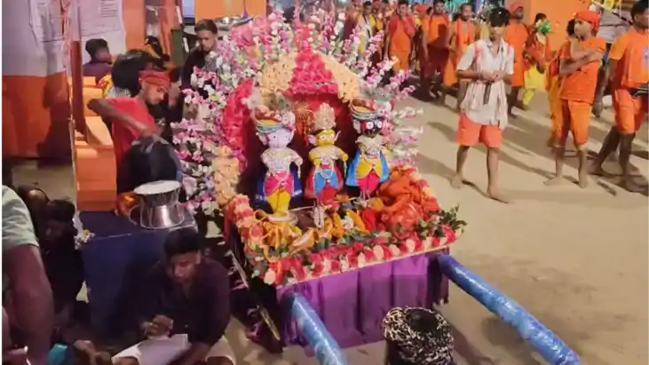 Bihar News : सावन में दिखी अनोखी आस्था, 50 किलो की कांवर में