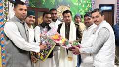 Bihar News : सिवान में पदभार संभालते ही एक्शन में नए एसपी पूरन कुमार झा, अपराधियों और शराब माफियाओं को दी सीधी चेतावनी