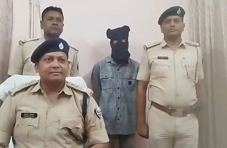 Bihar Crime - पटना में लूटपाट के लिए युवक ने तस्कर से खरीदा Bihar Crime - पटना में लूटपाट के लिए युवक ने तस्कर से खरीदा