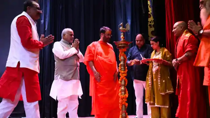 Honour for Talent : दिल्ली में 'नेशनल डिग्निटी अवॉर्ड-2026' 