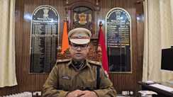 Bihar News : शराब और भू माफियाओं को 'ढील' देना थानेदारों को पड़ा महंगा, एसपी ने दो को किया लाइन हाजिर, पुलिस महकमें में मचा हड़कंप 
