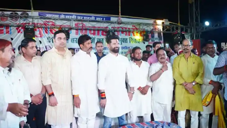 Bihar Politics - चिराग की 243 लड़ने की घोषणा के बाद पार्टी न Bihar Politics - चिराग की 243 लड़ने की घोषणा के बाद पार्टी न