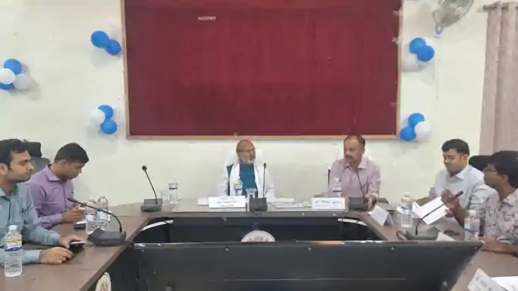 संभावित बाढ़ को लेकर आपदा प्रबंधन मंत्री रत्नेश सादा की हाई 