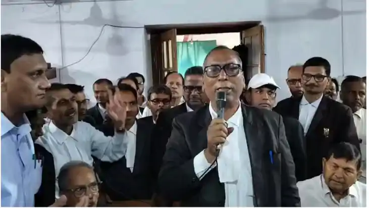 मुंगेर में वकीलों का बड़ा फैसला: न्यायिक दंडाधिकारी किरण कुम