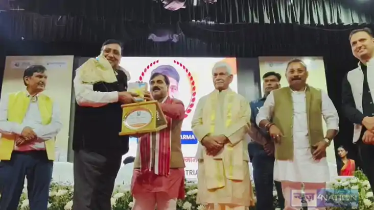 PATNA NEWS - बिहार के बड़े उद्योगपति उमेश शर्मा सहित 10 लोगो PATNA NEWS - बिहार के बड़े उद्योगपति उमेश शर्मा सहित 10 लोगो