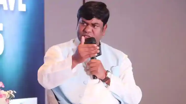 शहीद जुब्बा सहनी के पैतृक गांव में अब तक नहीं पहुंची विकास क