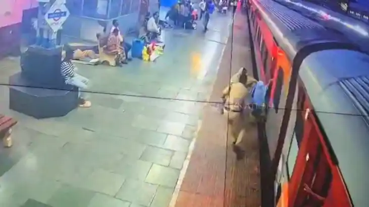 Katihar RPF Constable Saves Woman From Moving Train Heroic A