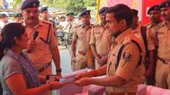गोपालगंज पुलिस का ‘ऑपरेशन मुस्कान’: चोरी के 62 मोबाइल और 20 बाइक बरामद कर मालिकों को लौटाए