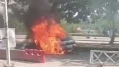 खड़ी कार में धमाका 