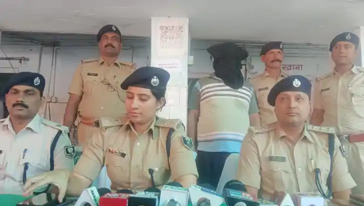 चुनाव आचार संहिता लागू होने के बाद पटना पुलिस ने बढ़ाई चेंक चुनाव आचार संहिता लागू होने के बाद पटना पुलिस ने बढ़ाई चेंक