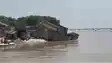 Bihar Flood News : गंगा का रौद्र रूप ! जहां बैठकर हो रहा था कटाव निरोधी काम, वही मकान नदी में समाया, बाल-बाल बचे इंजीनियर