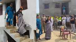 महादलित परिवारों के पक्के मकान का सपना होगा साकार : डीएम ने सीएम आवास योजना के तहत निर्माणाधीन भवनों का किया निरीक्षण, काम में तेजी लाने का निर्देश
