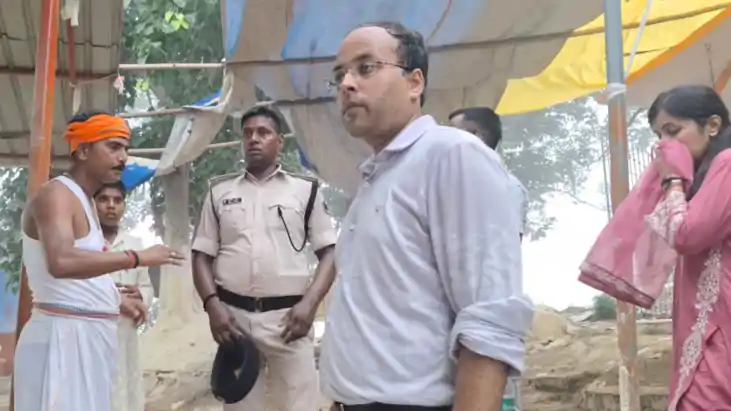 Pitrupaksh Mela 2025 : भीड़ की सूचना पाकर 776 सीढ़ियां पैदल चढ़