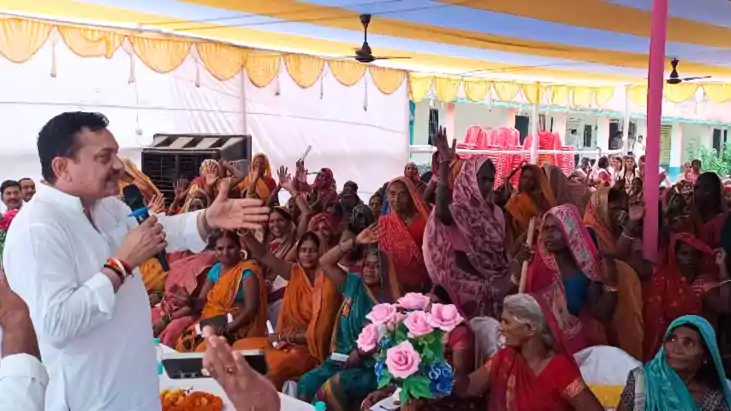 Bihar Politics : जदयू प्रदेश महासचिव छोटू सिंह ने आरा में पा Bihar Politics : जदयू प्रदेश महासचिव छोटू सिंह ने आरा में पा