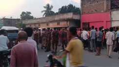 वैशाली में पुलिस टीम पर  हमला: उपद्रवियों ने आरोपी को हिरासत से छुड़ाया, चौकीदार के घर पर की फायरिंग
