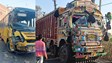 Bihar Road Accident : जमुई में अनियंत्रित ट्रक और स्कूली बस के बीच हुई टक्कर, एक दर्जन से अधिक बच्चे हुए जख्मी, अस्पताल में चल रहा है इलाज 