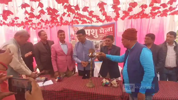 BIHAR NEWS - पशु मेला में उमड़े पशु पालक और पशु प्रेमी, पहल BIHAR NEWS - पशु मेला में उमड़े पशु पालक और पशु प्रेमी, पहल