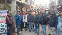 Bihar News : बेतिया में बिजली चोरी पर बड़ी स्ट्राइक, मोबाइल दुकानदारों समेत 13 पर FIR, भारी जुर्माना