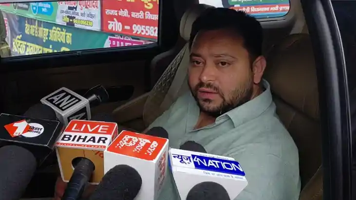Bihar politics - चिराग को तेजस्वी ने पीएम मोदी के पास जाने क Bihar politics - चिराग को तेजस्वी ने पीएम मोदी के पास जाने क