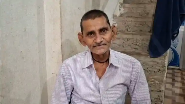 ई-रिक्शा चालक बना अरबपति: खाते में आए 7.5 अरब रुपये, मैसेज द