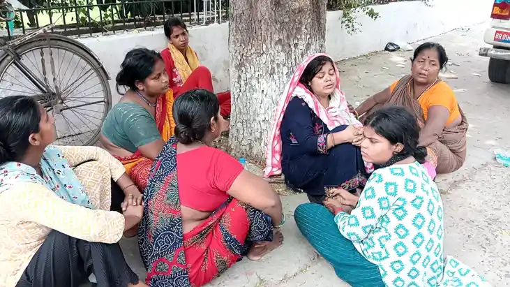 Bihar News : भागलपुर में करंट की चपेट में आने से मिस्त्री की Bihar News : भागलपुर में करंट की चपेट में आने से मिस्त्री की