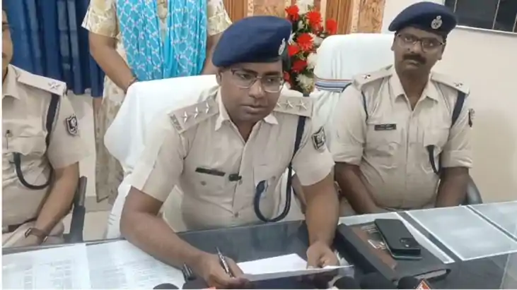 बेतिया पुलिस की बड़ी कार्रवाई : 24 घंटे के भीतर अपहृत नाबालि