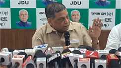 जेडीयू का तेजस्वी यादव पर पलटवार: MLC नीरज कुमार बोले- 'ट्विटर बबुआ' ने एकादशी के दिन भी बोला झूठ, कंगन विवाद की जांच के लिए लिखेंगे पत्र