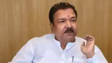 Bihar News : बिहार में अब हलका स्तर पर होगा जमीन की समस्याओं का निपटारा, राजस्व कर्मचारियों के लिए जारी हुआ नया रोस्टर