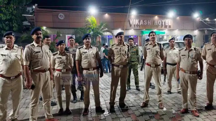 Muzaffarpur Police Raid Arrested Hotel Owner Premises At Nig