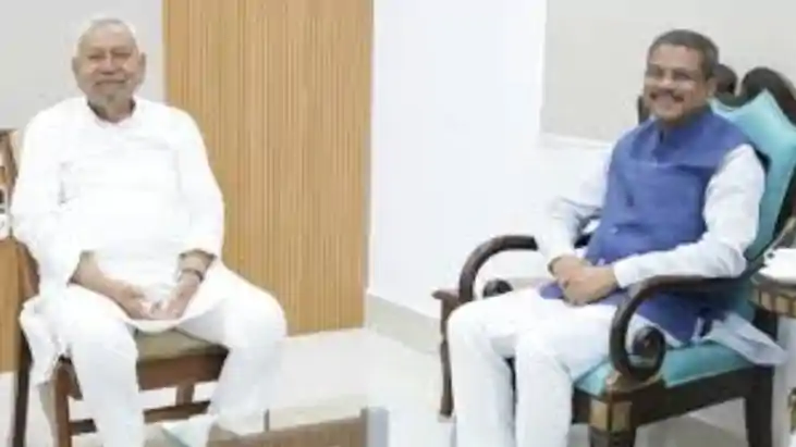 4 MLAs leave Team Nitish 4 MLAs leave Team Nitish