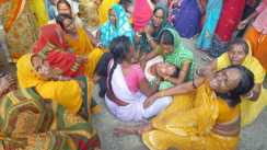 Bihar News : छपरा में एक माँ ने तीन साल में खोया दो बेटा, बाढ़ की चिंता में परदेस से लौटे 18 वर्षीय विक्की की सड़क हादसे में हुई मौत 