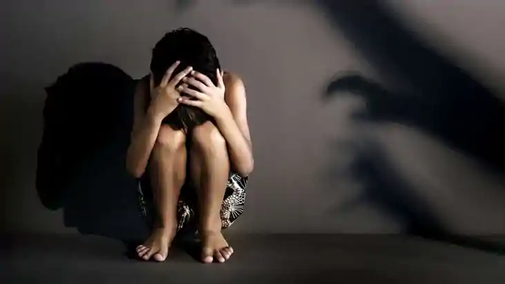 पिता ने किया रिश्तों को तार-तार, पहली पत्नी को छोड़ साली से 