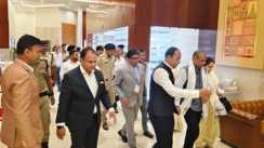 Bihar News : बोधगया पहुंचे सुप्रीम कोर्ट और दिल्ली हाईकोर्ट के जज, गार्ड ऑफ ऑनर से हुआ स्वागत, सुरक्षा के किये गए कड़े इंतजाम