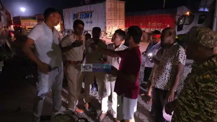 Bus Crash in Aurangabad Varanasi Patna Bus Flips 20 Hurt