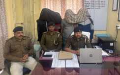 ‘गर्भवती करो, पैसा पाओ’ के नाम पर गंदा खेल, खेत से चल रहे 'बेबी बर्थ' स्कैम का भंडाफोड़, 5 गिरफ्तार